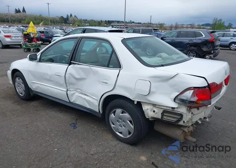2002 Honda Accord 3.0 Lx из США, поврежденный, VIN 1HGCG16412A074065